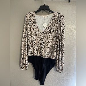 NWT Wayf bodysuit